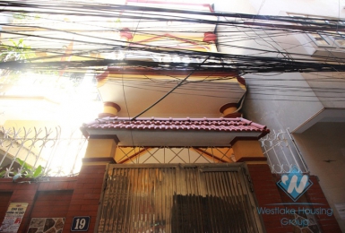 Nice, centrally located house on De La Thanh, Dong Da, Hanoi